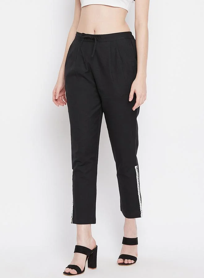 WineRed بنطال بلوحة دانتيل